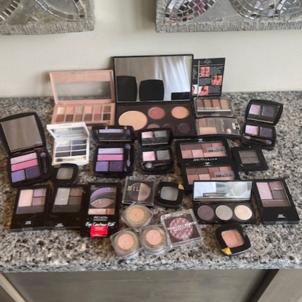 Lot of shadows 25 qty